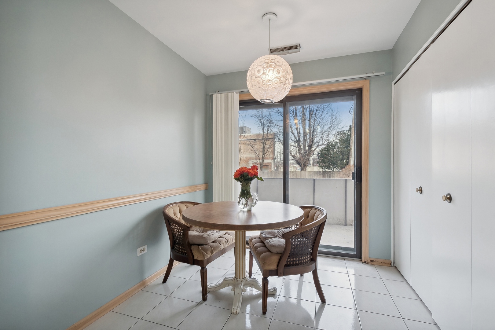 9240 Gross Point Road, Unit 110 Skokie, IL 60077 - Photo 10 of 26 Gallery Image 10