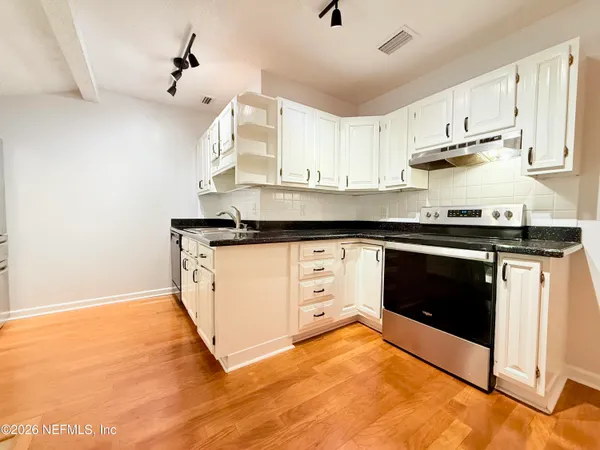 $2,495 | 1319 Azalea Drive, Jacksonville, FL 32205