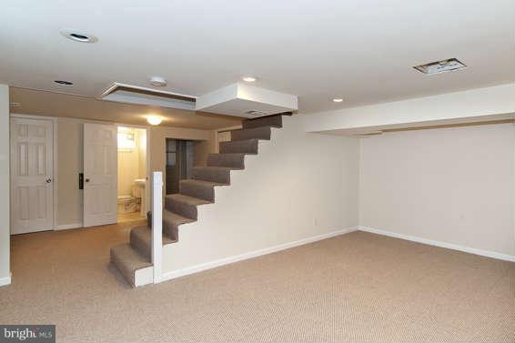 6100 Dunroming Road Baltimore, MD 21239 - Photo 16 of 21 Family Room View #2