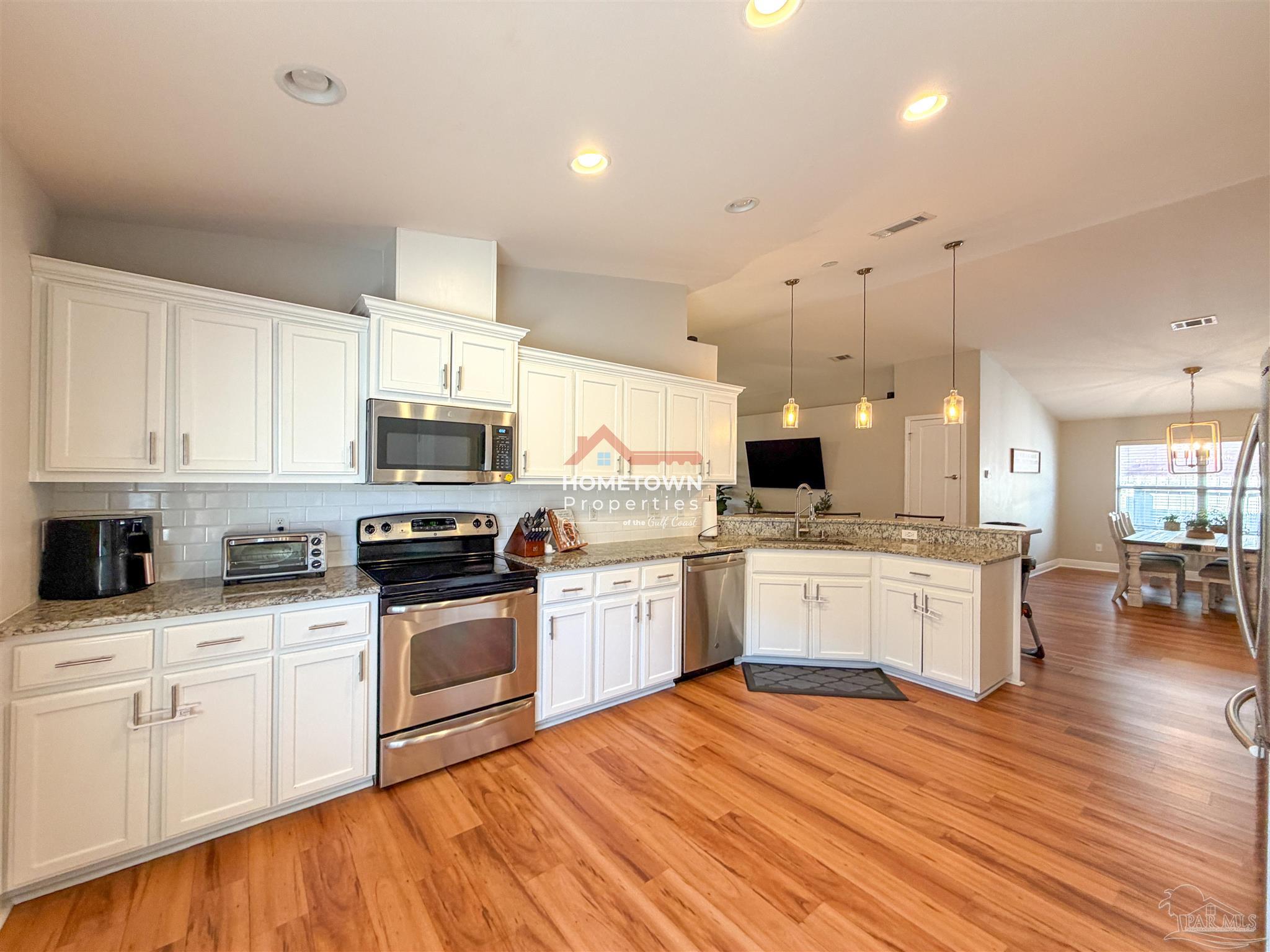 3477 Wasatch Range Loop Pensacola, FL 32526 - Photo 10 of 32