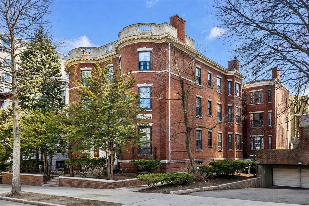 1253 Beacon Street, Unit C3 Brookline, MA 02446 - Photo 7 of 11