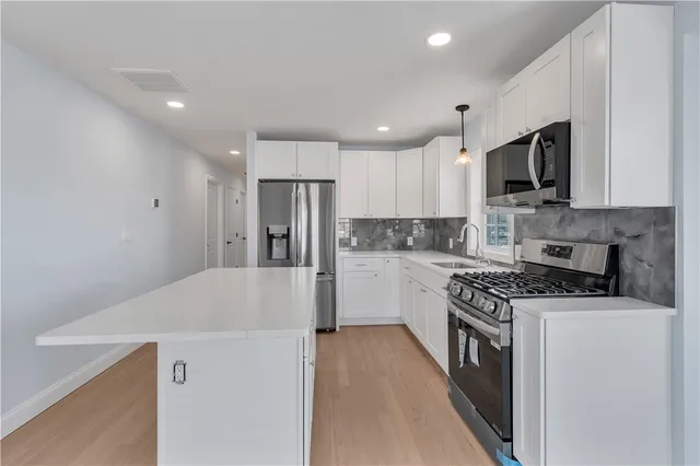 $2,500 | 10 Anthony Avenue, Unit 2, Providence, RI 02907