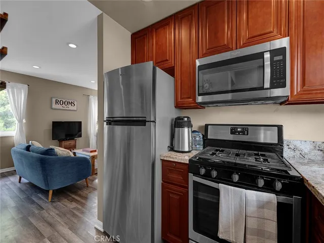 $210,000 | 11813 Runnymede Street, Unit 44, North Hollywood, CA 91605