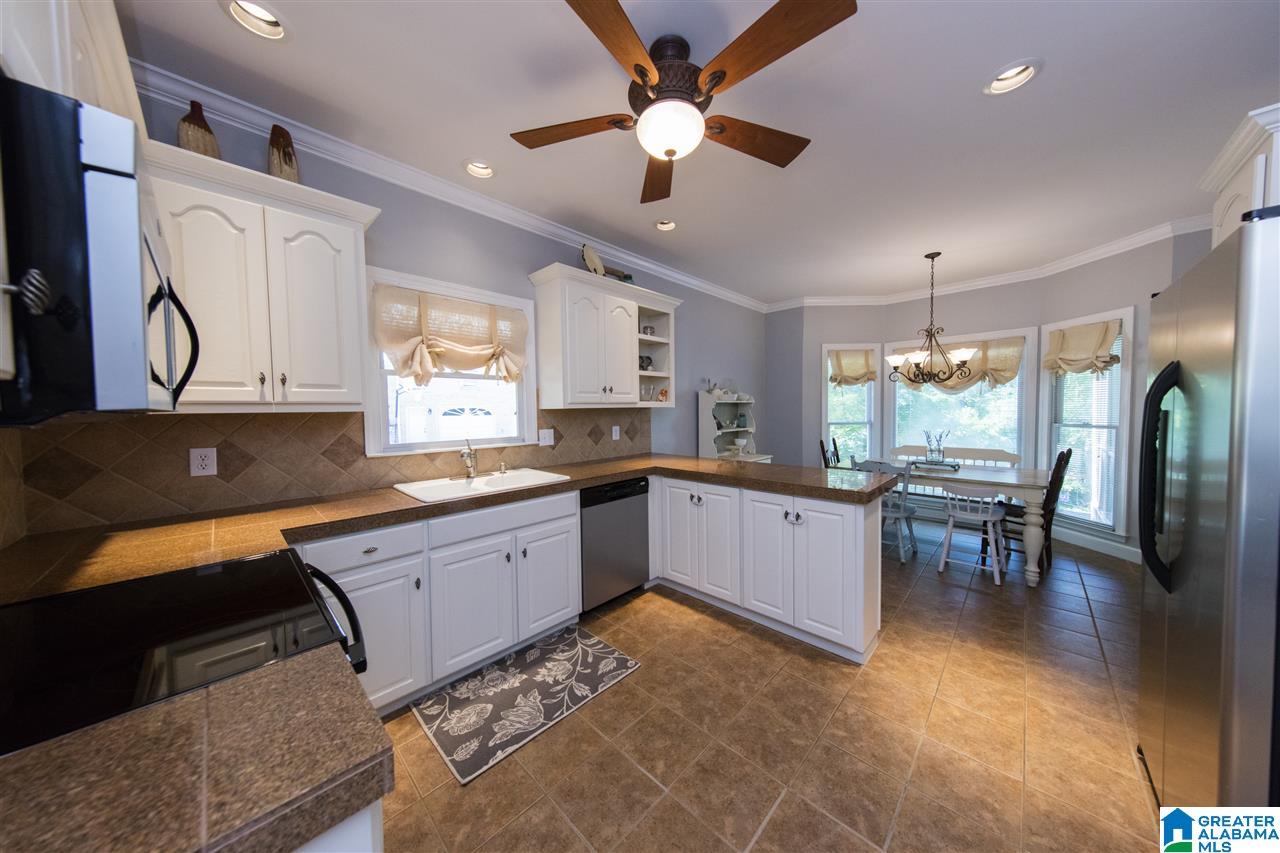 105 Kingsley Road Alabaster, AL 35007 - Photo 14 of 48