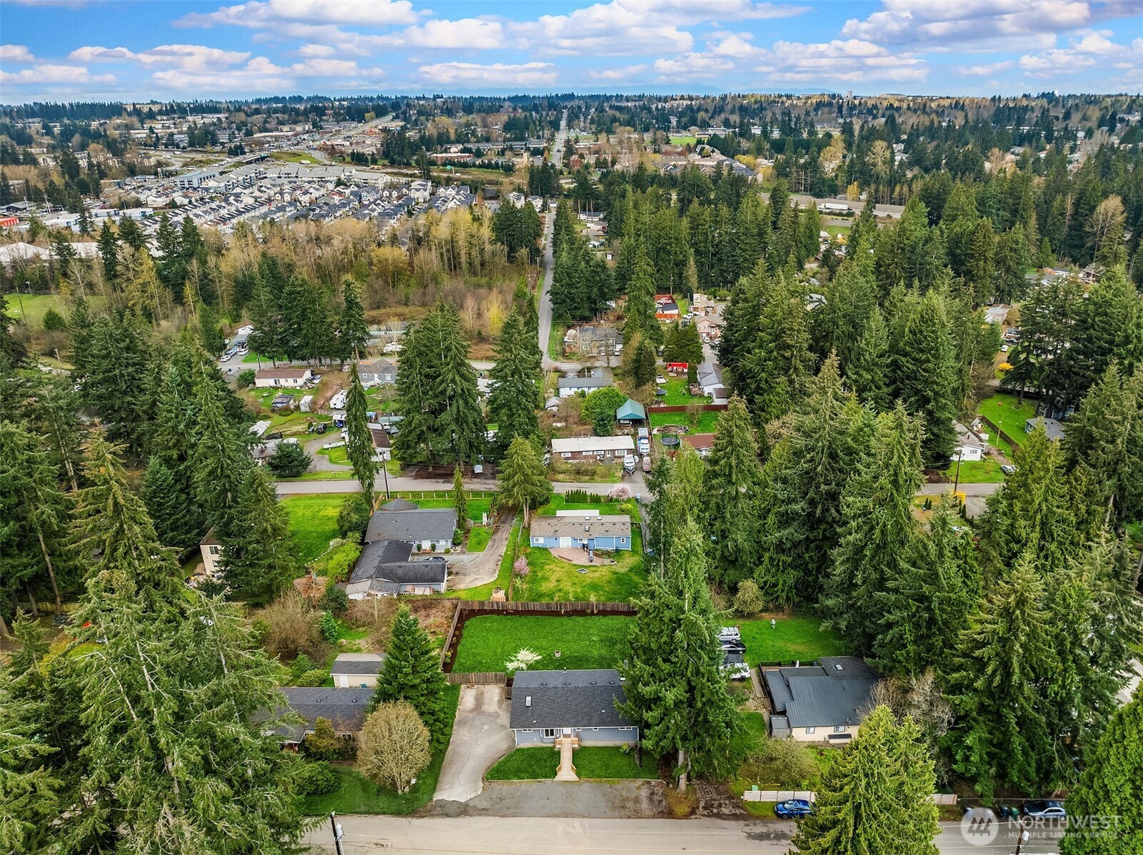 12324 9th Drive Southeast Everett, WA 98208 - Photo 3 of 40