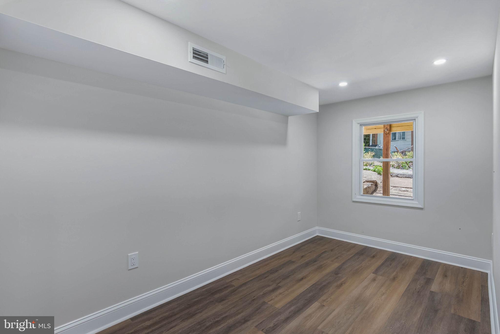 436 Timberlake Road Upper Darby, PA 19082 - Photo 26 of 29