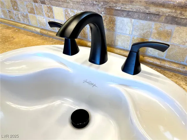 $1,500,000 | 8690 West Ford Avenue, Las Vegas, NV 89148