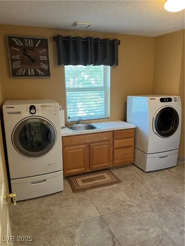 $1,500,000 | 8690 West Ford Avenue, Las Vegas, NV 89148