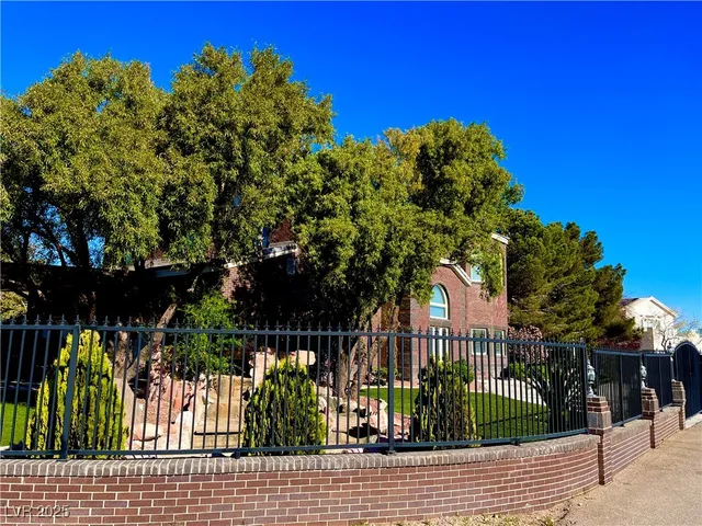$1,500,000 | 8690 West Ford Avenue, Las Vegas, NV 89148