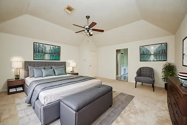 $2,750 | 9731 New Kent Drive, Sugar Land, TX 77498