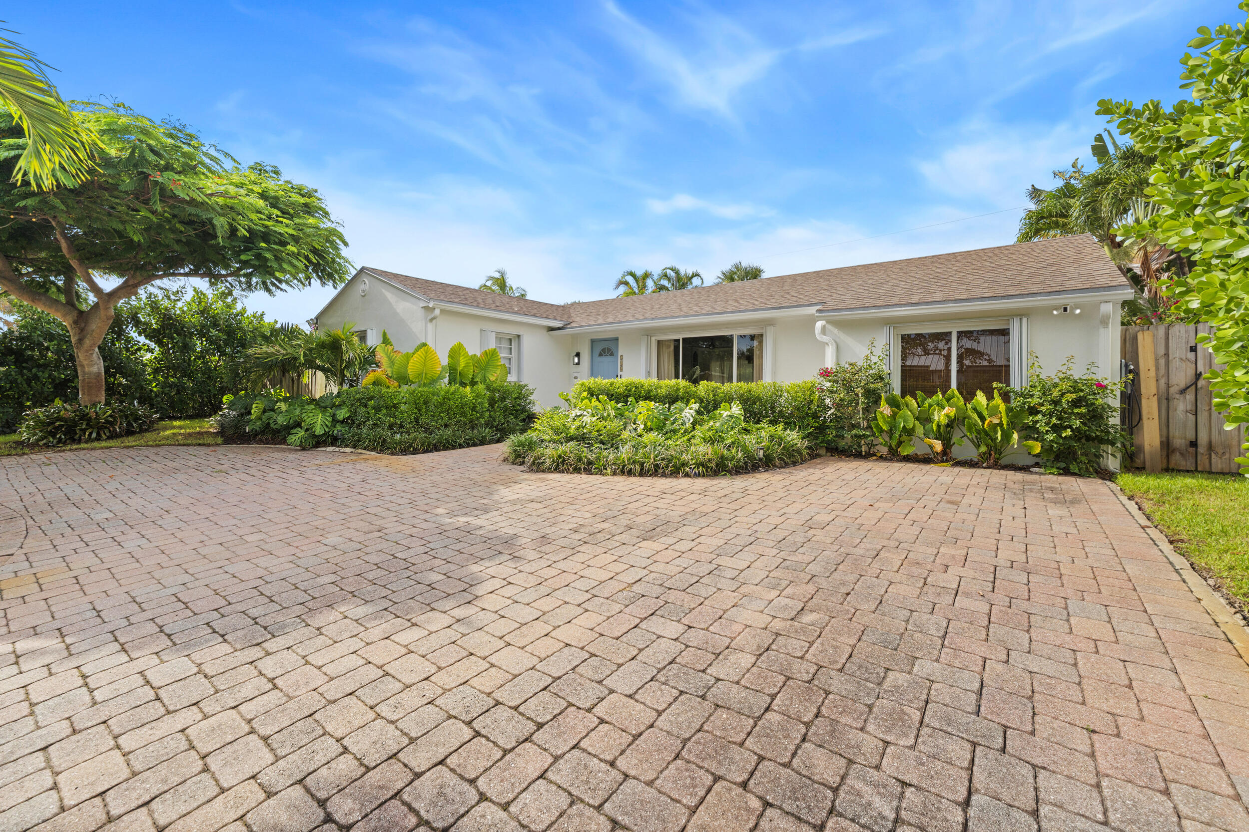218 Alpine Road West Palm Beach, FL 33405 - Photo 21 of 25 1_24