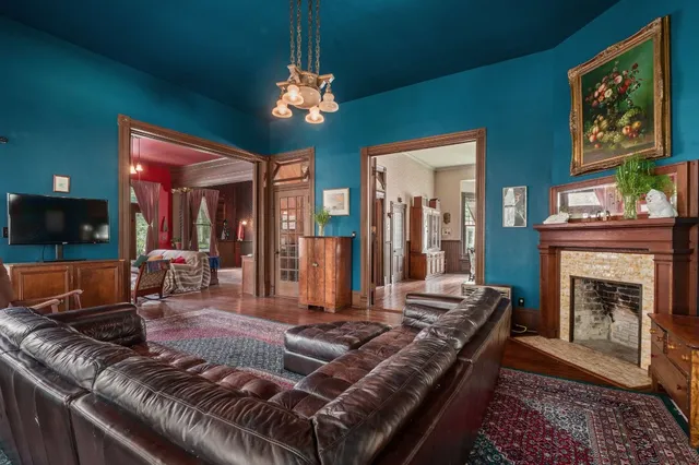 $450,000 | 124 North Hamilton Street, Gonzales, TX 78629