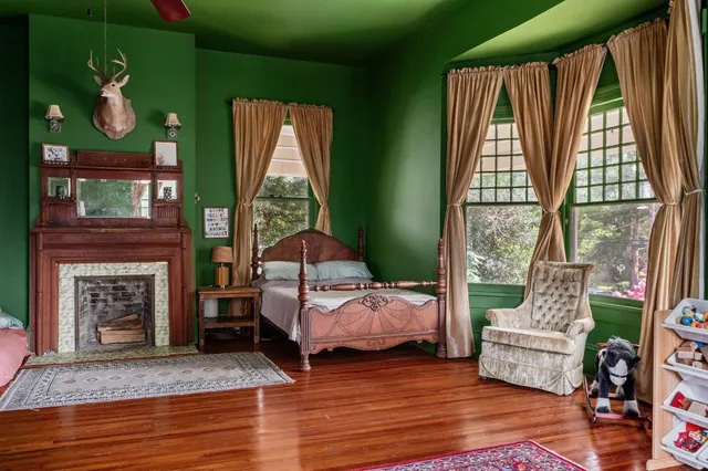 $450,000 | 124 North Hamilton Street, Gonzales, TX 78629