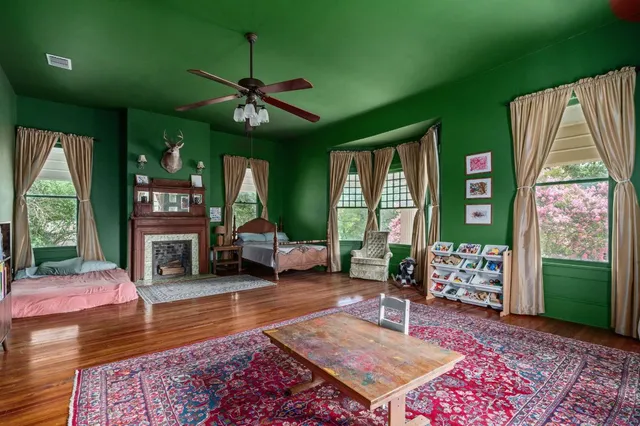 $450,000 | 124 North Hamilton Street, Gonzales, TX 78629