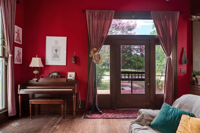 $450,000 | 124 North Hamilton Street, Gonzales, TX 78629