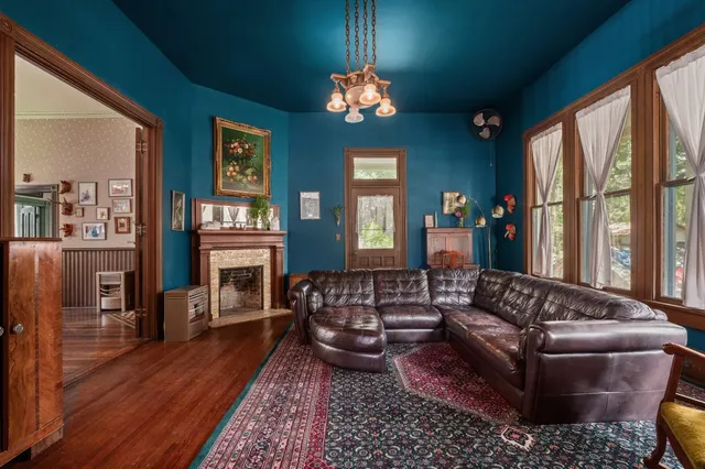 $450,000 | 124 North Hamilton Street, Gonzales, TX 78629