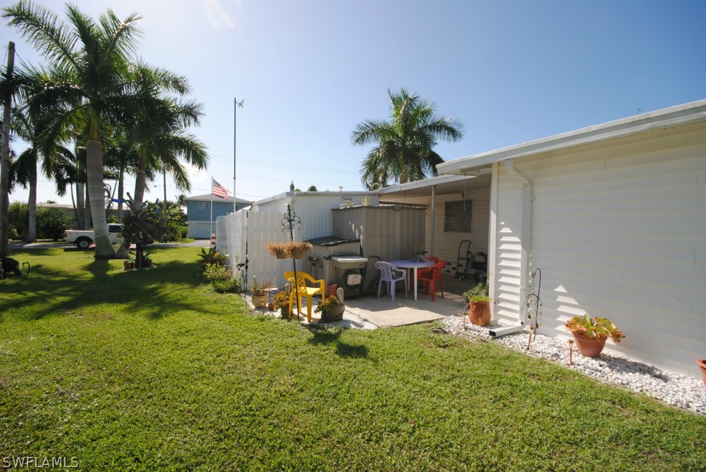 2419 York Road St. James City, FL 33956 - Photo 11 of 15 Gallery Image 11
