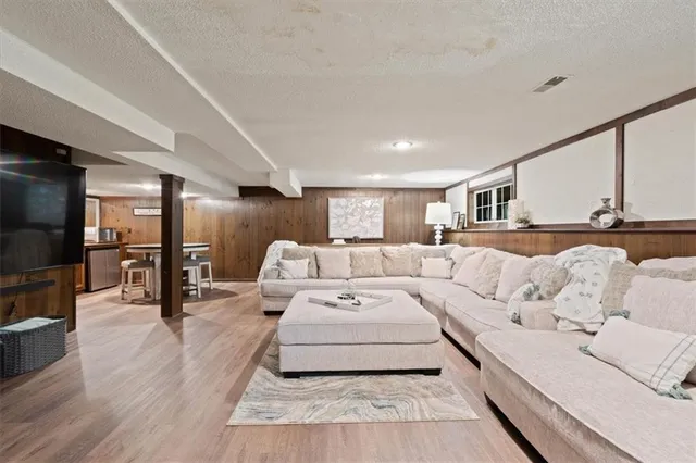 $749,000 | 7447 Black Oak Circle, Stilwell, KS 66085