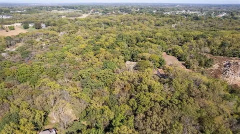 $749,000 | 7447 Black Oak Circle, Stilwell, KS 66085