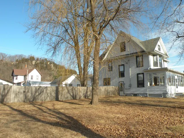 $219,000 | 301 West Amelia Street, Cassville, WI 53806