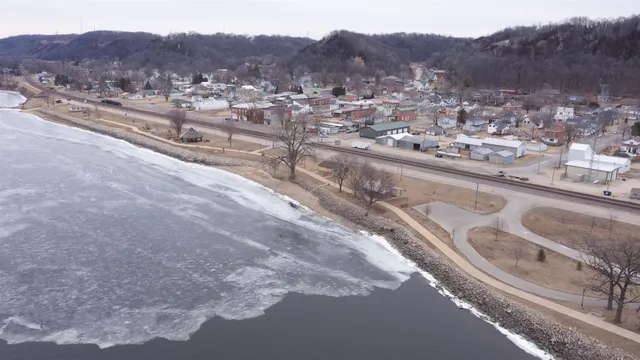 $219,000 | 301 West Amelia Street, Cassville, WI 53806