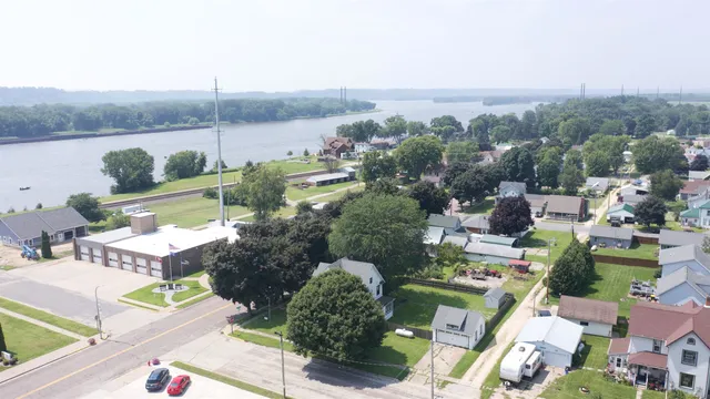 $219,000 | 301 West Amelia Street, Cassville, WI 53806