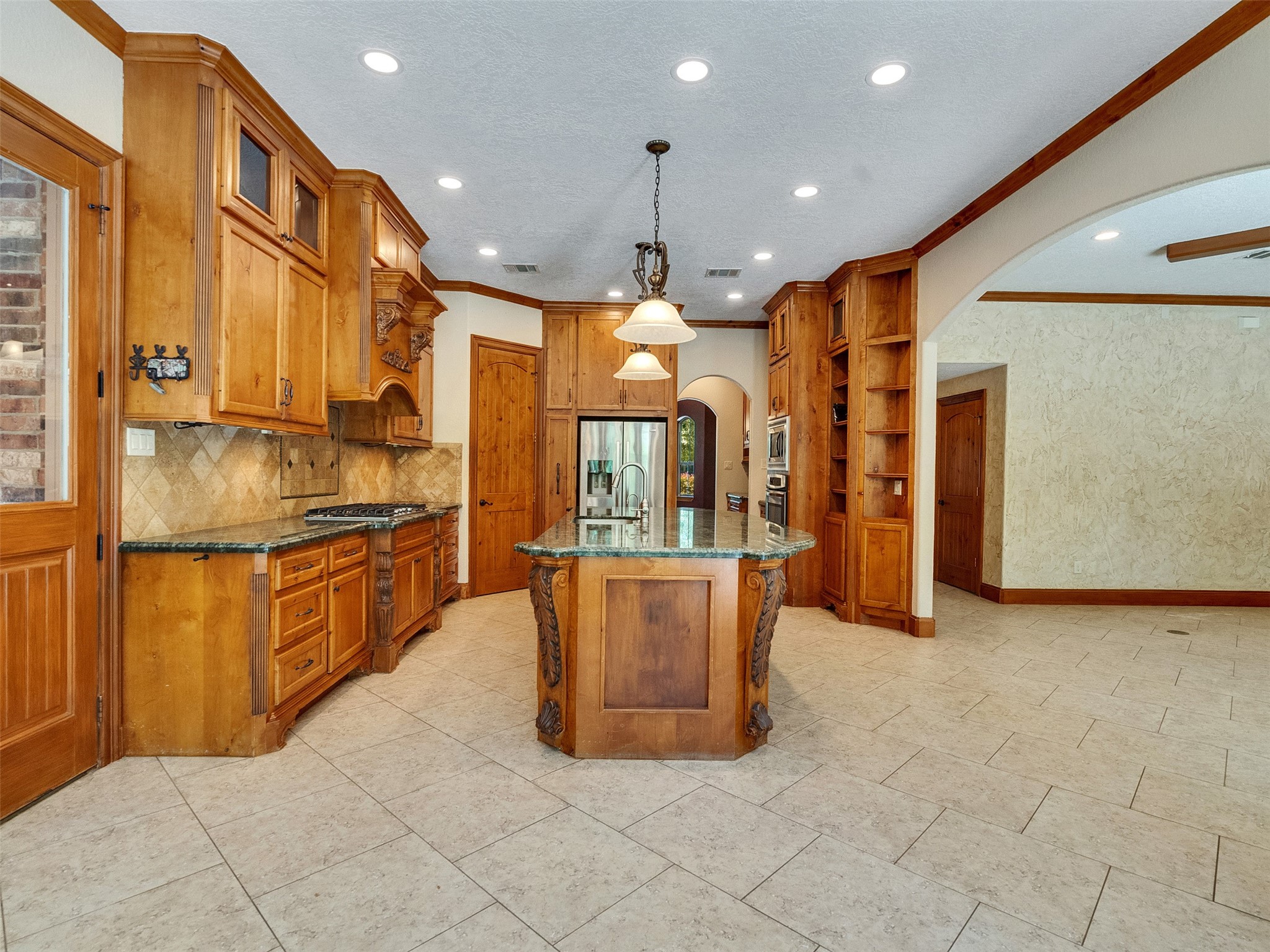 28503 Champions Ridge Road Magnolia, TX 77354 - Photo 3 of 47 The breakfast area offers picturesque views, perfect for enjoying morning coffee or casual meals with family.