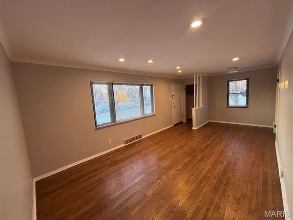 $1,695 | 1158 Brightling Drive, St. Louis, MO 63132