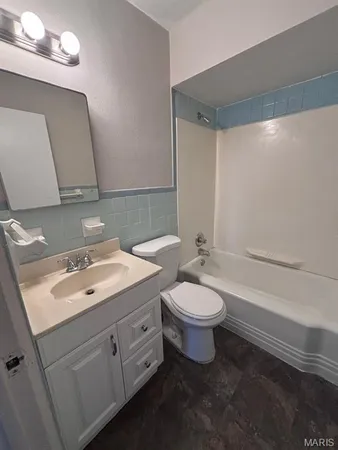 $1,695 | 1158 Brightling Drive, St. Louis, MO 63132