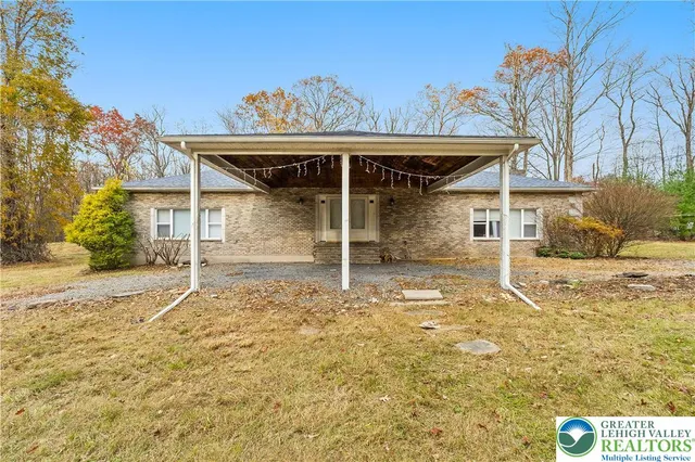 $325,000 | 6236 Forest Lane, East Stroudsburg, PA 18302