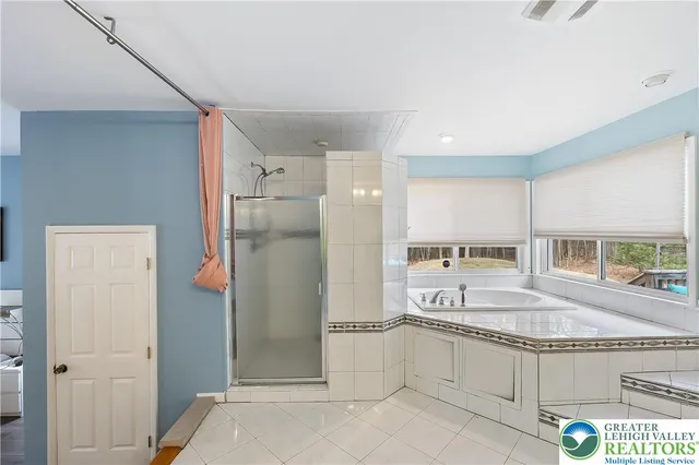 $325,000 | 6236 Forest Lane, East Stroudsburg, PA 18302