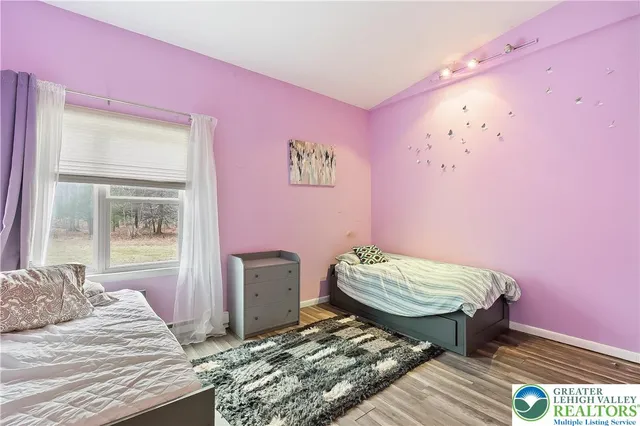 $325,000 | 6236 Forest Lane, East Stroudsburg, PA 18302