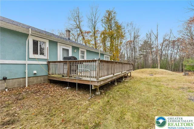 $325,000 | 6236 Forest Lane, East Stroudsburg, PA 18302