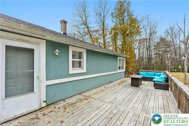 $325,000 | 6236 Forest Lane, East Stroudsburg, PA 18302