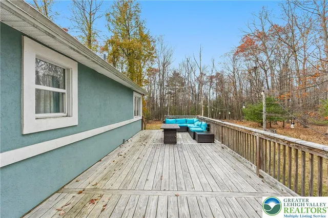 $325,000 | 6236 Forest Lane, East Stroudsburg, PA 18302