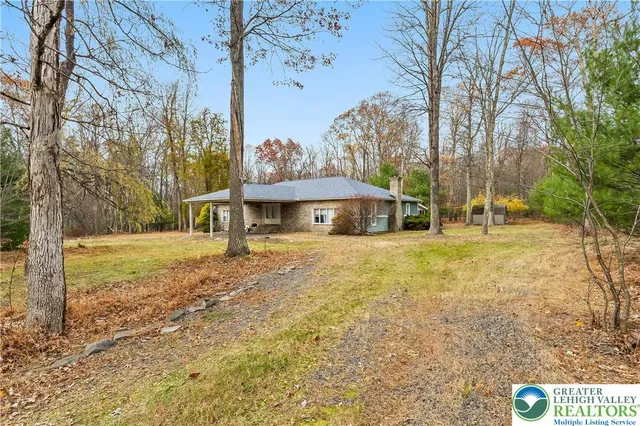 $325,000 | 6236 Forest Lane, East Stroudsburg, PA 18302