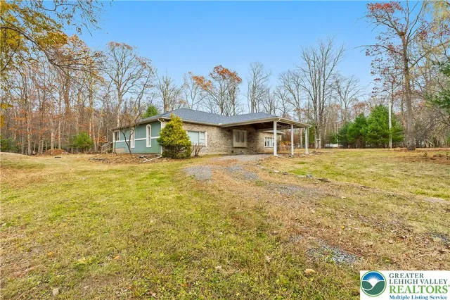 $325,000 | 6236 Forest Lane, East Stroudsburg, PA 18302