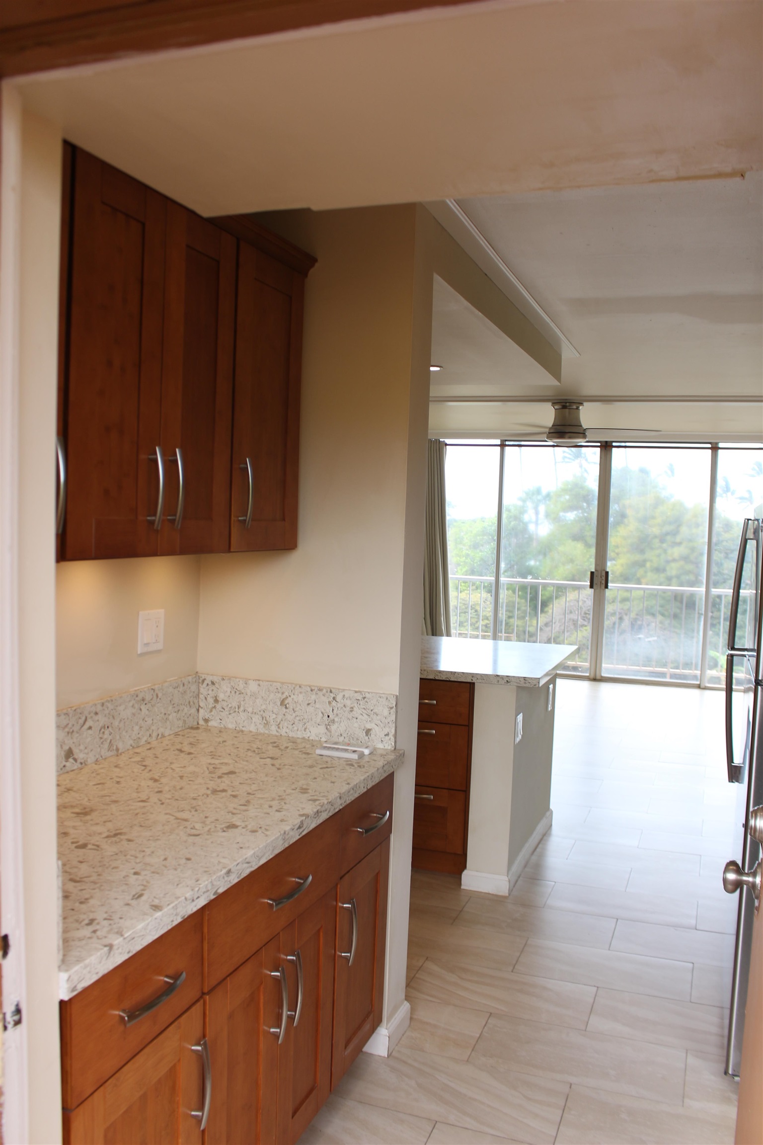 3660 Lower Honoapiilani Road, Unit 404 Lahaina, HI 96761 - Photo 3 of 10
