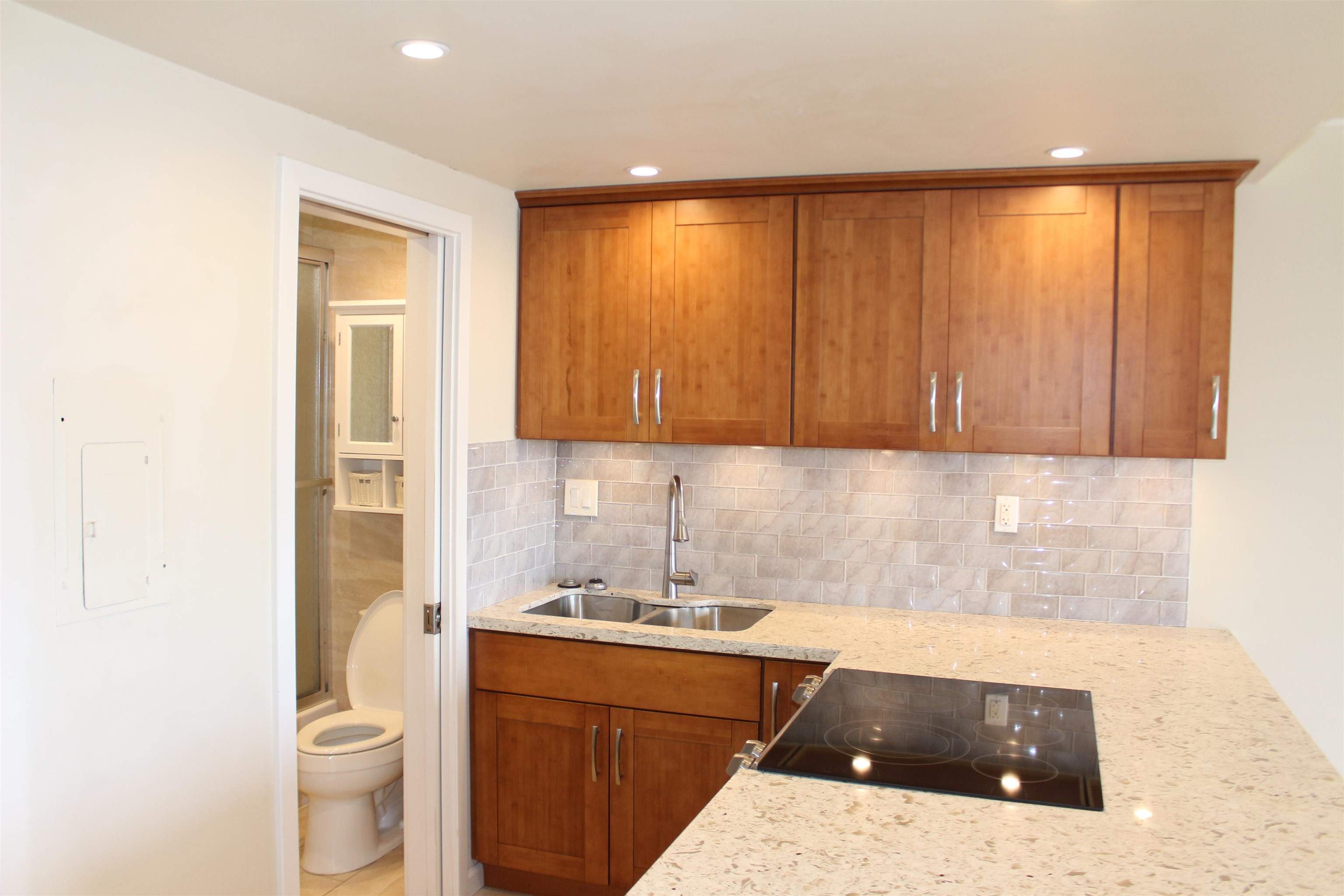 3660 Lower Honoapiilani Road, Unit 404 Lahaina, HI 96761 - Photo 6 of 10