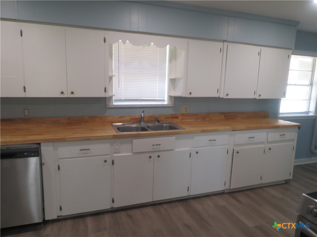 508 Wilson Street Edna, TX 77957 - Photo 21 of 26