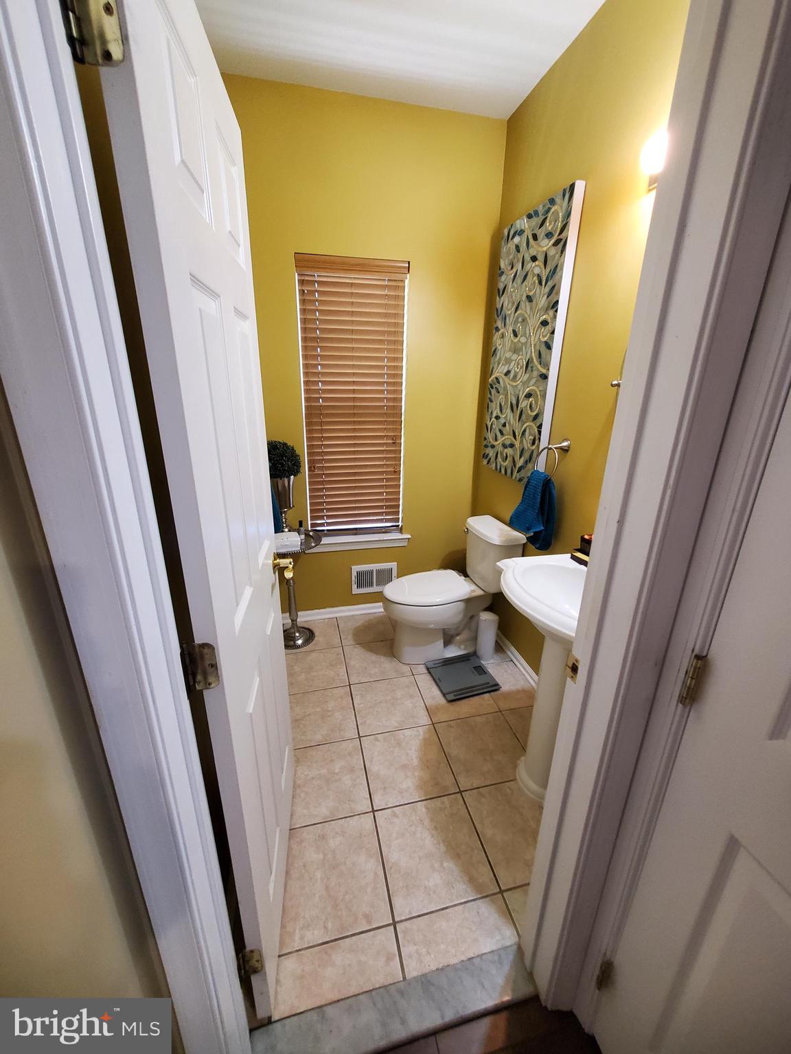 323 Harbour Boulevard Riverton, NJ 08077 - Photo 15 of 31 Half bath.2nd fl.