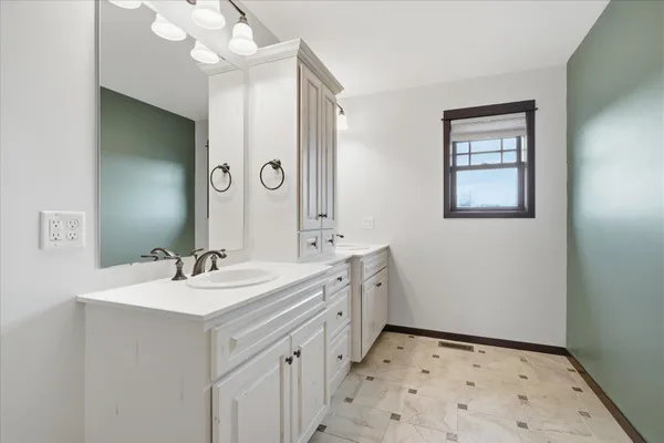 $549,900 | 12822 Breckenridge Lane, Rogers, MN 55374