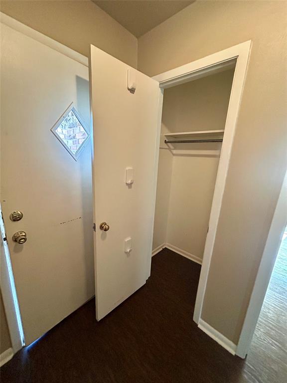 406 Northwest 5th Street Hubbard, TX 76648 - Photo 4 of 40 a view of an empty room