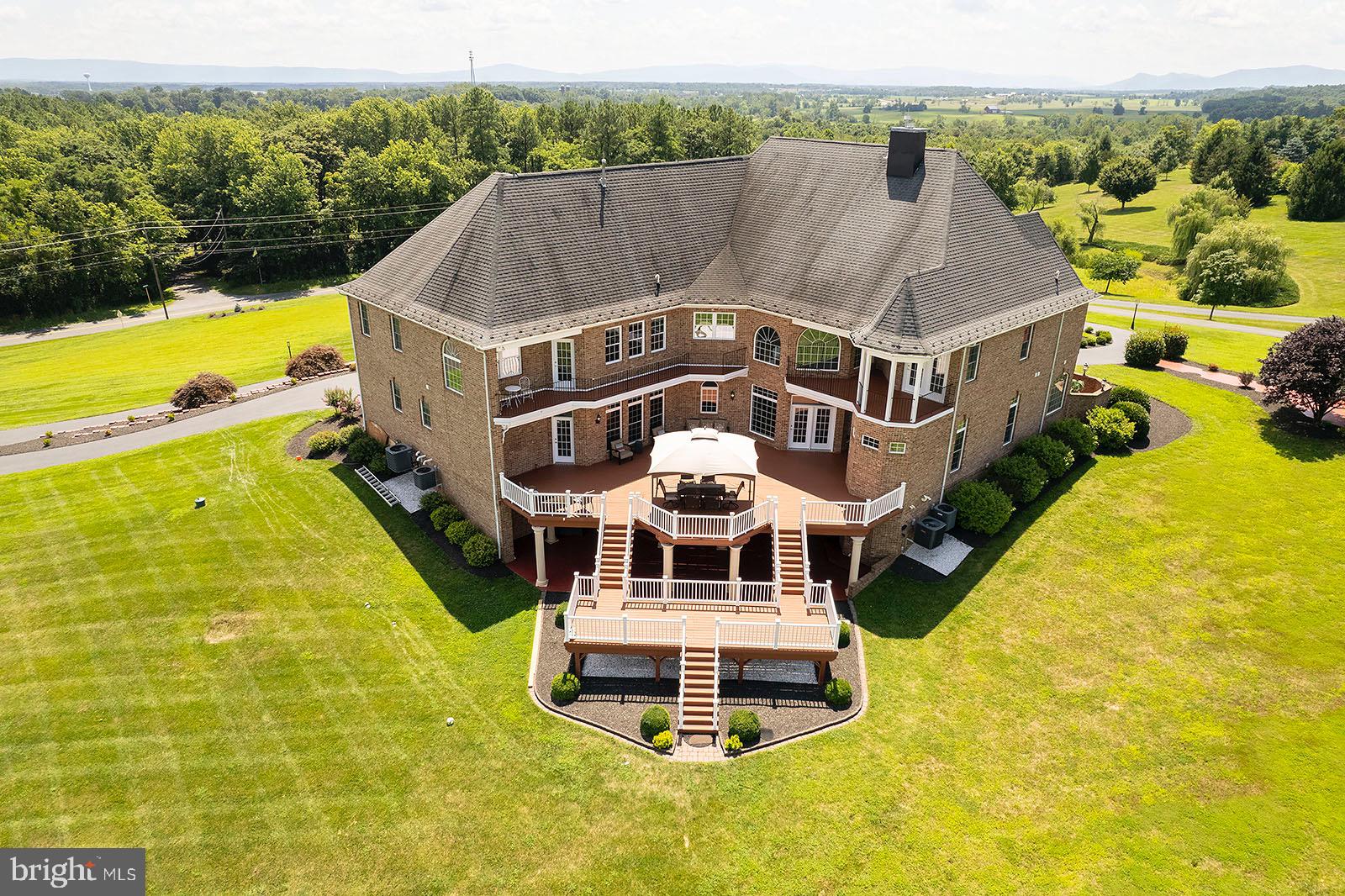 3640 Middle Road Winchester, VA 22602 - Photo 4 of 84 Gallery Image 4