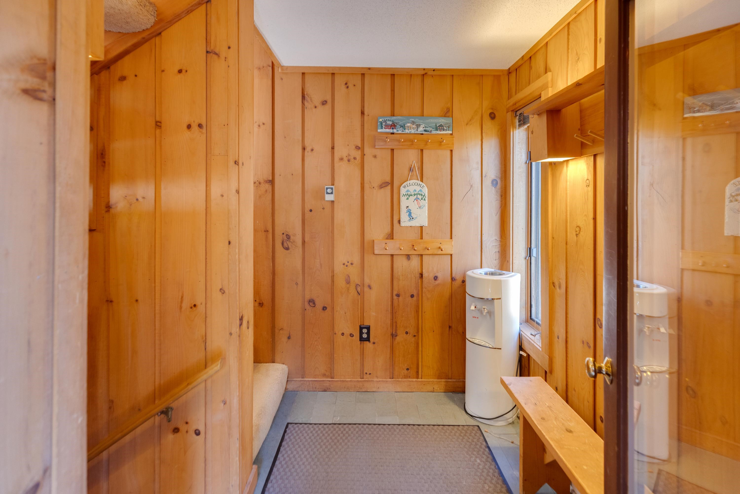 89 Clearbrook Road, Unit 2 Lincoln, NH 03251 - Photo 3 of 50