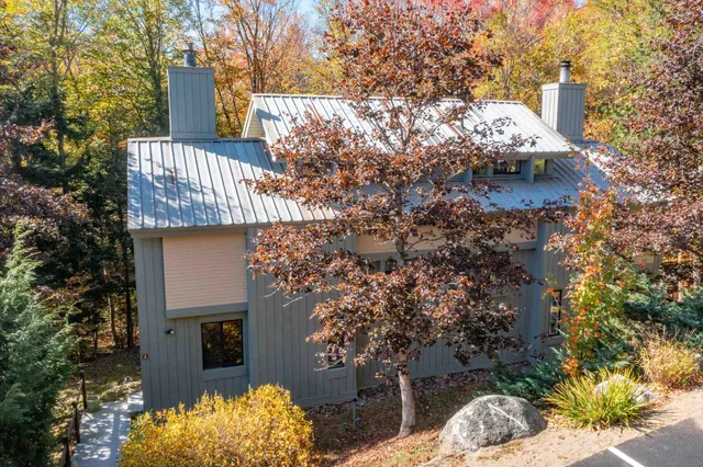 $620,000 | 89 Clearbrook Road, Unit 2, Lincoln, NH 03251