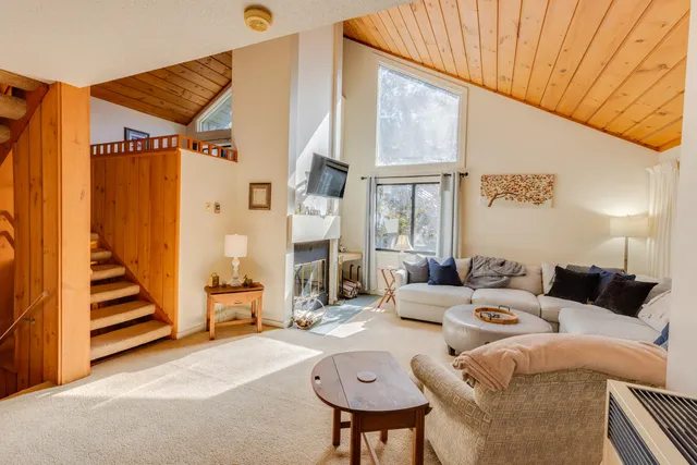 $620,000 | 89 Clearbrook Road, Unit 2, Lincoln, NH 03251