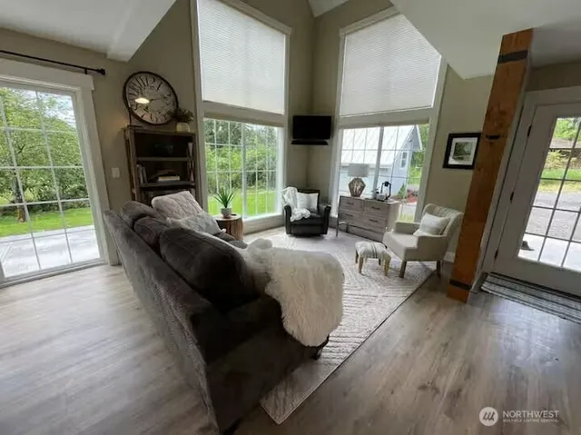 $425,000 | 108 Chief Kiona Road, Silver Creek, WA 98585