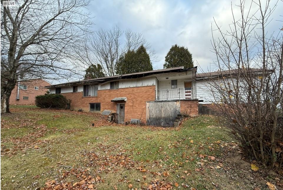 533 Blackhawk Road Beaver Falls, PA 15010 - Photo 12 of 20 a house view with backyard space