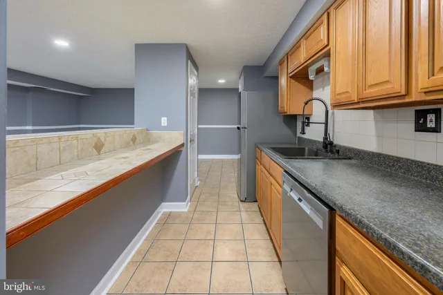 $1,750 | 108 Kenwood Drive, Sicklerville, NJ 08081